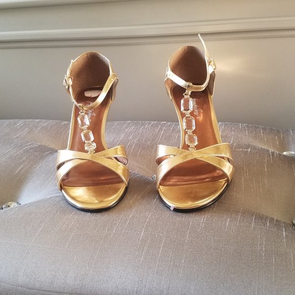 NWT Jacqueline Ferrer Gold Ankle Strap sandas 7.5 - Picture 1 of 5